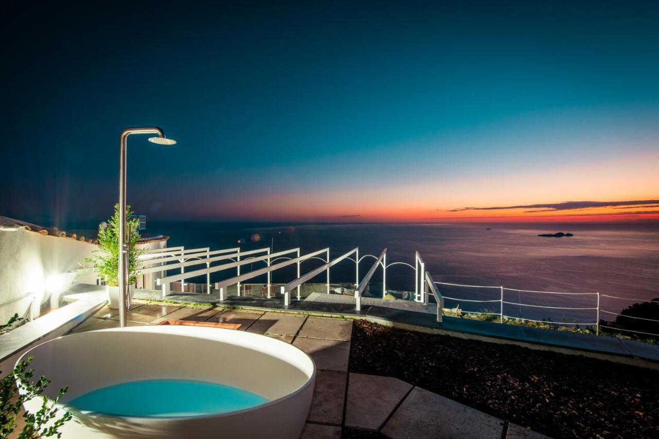 Villa La Tagliata Spectacular Jacuzzi Tub Amazing View And Private Parking Garage 포지타노 외부 사진